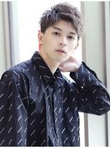 ツーブロック爽やかアップバングリバースパーマ