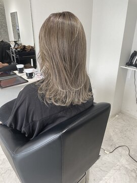 ゴート(Goat) グレーアッシュ