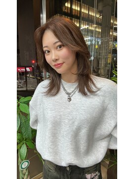 ジゼル 小倉(GiseL) ミディアムレイヤー【かじ】/ GiseL小倉@kaji_de_experiences