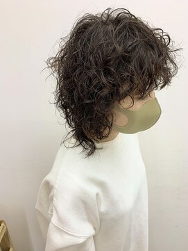 キューズ クラブ(cuz KLUB) 【cuzKLUB】ウルフレイヤー×スパイラルパーマ*池袋