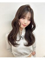 ユーフォリア 渋谷グランデ(Euphoria SHIBUYA GRANDE) オリーブカラー オリーブグレージュ 透明感 レイヤー YUKI