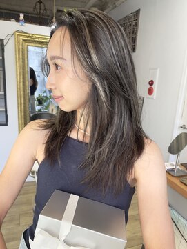 ヌード(NUDE) NUDE20代30代40代ブリーチ 外国人風ハイライト レイヤーミディ