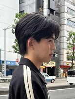 カルム(kalm)&nbsp;毛流れセンターパートニュアンスパーマカルマヘアメンズパーマ