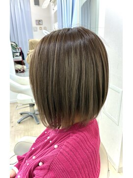 グレージュカラー