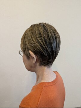 ヘアブティック ルーツアール(Hair Boutique ROOTS R) まとまるショート