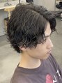 フィフス 仙台(fifth)&nbsp;波巻きパーマはセンターパートとの相性も抜群です！