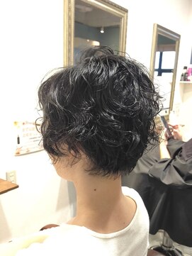 ヘアー グリーン(hair green) 30代40代50代/ショートパーマ/黒髪ショート/ふわふわパーマ