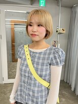 コエ(koe')&nbsp;ブロンドベージュ × ミニボブ