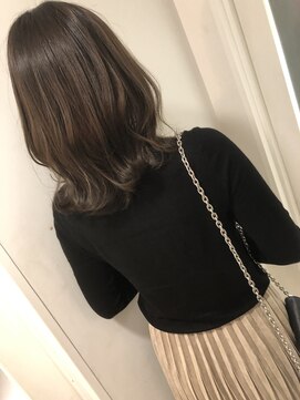 グランドライン(GRAND LINE) 《GRANDLINE松本》韓国くびれヘアニュアンスカラー