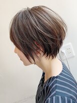 アヴァロン(AVALON)&nbsp;【mag  ginza】ゆったりシルエットのくびれハイライトショート