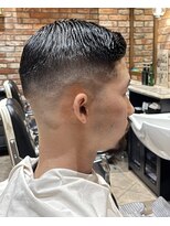 ヒロギンザバーバーショップ 丸の内店(HIRO GINZA BARBER SHOP)&nbsp;スキンフェードサイドパート