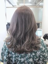 フォギーベージュ×ウェーブ