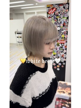 アフューズバイストゥー(Vfuse by StueW) white beige