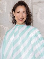 くらげ美容院 武蔵小杉&nbsp;大人くせ毛が造る上品カール・美肌ブラウン[30代40代50代]