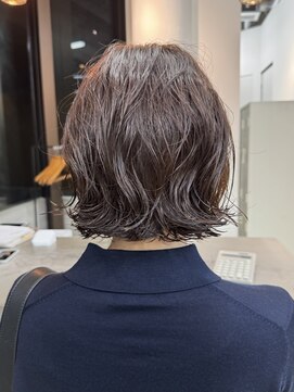 ミィ 表参道(mee.) 似合わせカット ボブパーマ　パーマ ミニボブ 切りっぱなしボブ