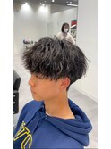 ツイストスパイラルマッシュ刈り上げツーブロックメンズパーマ