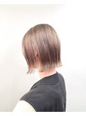 濡れ艶切りっぱなしボブ