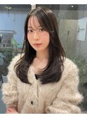 【ミディアム】大人な雰囲気が出るトレンドレイヤースタイル