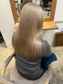 ディフィー 梅田(Defi) 艶々ホワイトベージュ/大阪/梅田/ケアブリーチカラー