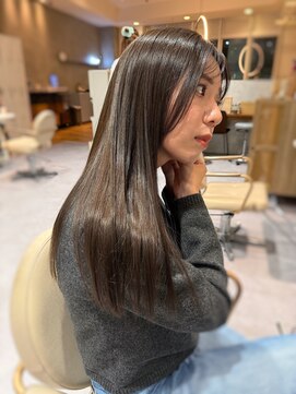 アトロ(Atoro) 艶カラー/オリーブベージュ/赤み消しヘアカラー/レイヤーカット