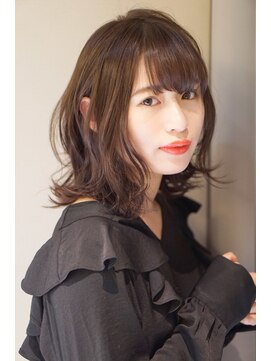 ザ リアン タチカワ(The Lien TACHIKAWA) 抜け感が可愛い！大人ベージュカラー
