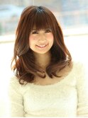 エレガントカジュアルなレイヤードボブ