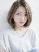 大人かわいいハイトーングレージュ