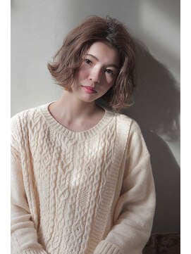 アコット(Acotto.) 大人かわいい＊くせ毛風センターパートボブ　/ 3Dカラー