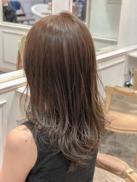 エイチ(H eitf) 【Hエイチ原宿/庭田祥宏】イルミナカラー 抜け感レイヤー