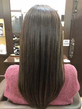 ミリュウ(Milieu) 毛先まで艶のある髪に　やわらか縮毛矯正