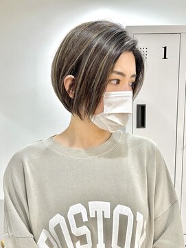 グラフ 蔵前(GRAFF) 大人可愛い20代30代ハイライト_ショートボブ【GRAFF蔵前】