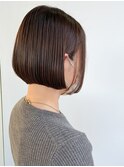ツヤ感たっぷりの丸みボブ