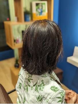 風の中の髪 オーガニック天然100%ヘナ