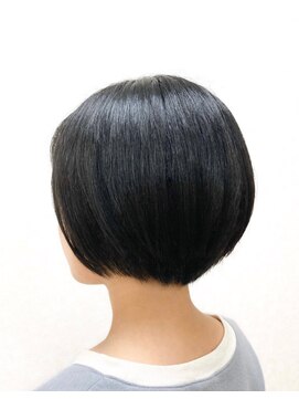 黄ぐまくん美容室 ショート　ボブ