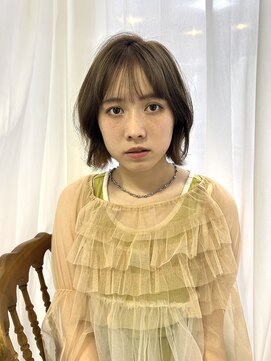 エミュ 中央駅店(eMu) ボブレイヤーとオリーブベージュ