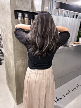 キング(K!ng) 縮毛矯正髪質改善ハイライトレイヤーカット枚方美容室エクステ