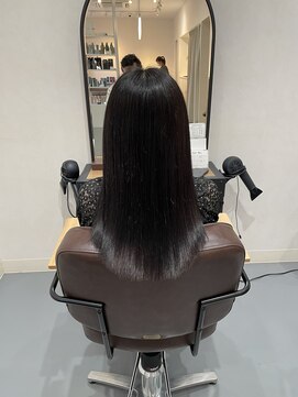 アッカ(ACCA by e.m.a) beforeあり/縮毛矯正/ロングヘア/髪質改善