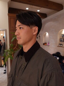 ビュートリアム265(BEAUTRIUM 265) #メンズカット・刈り上げ・センターパート・フェザーショート