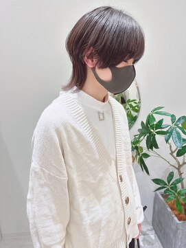 ジーナ 天神(Zina) 中性ウルフ