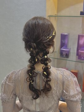 カラークチュール(Color Couture) あみおろし/編みおろしツイン/ふわふわアレンジ