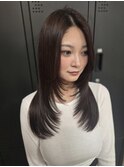 レイヤーカット×アッシュブラウン