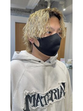 キャンバス バイ ネオリーブ 横浜西口(Canvas by neo.) 横浜★ブリーチとメンズパーマツイストスパイラルパーマ