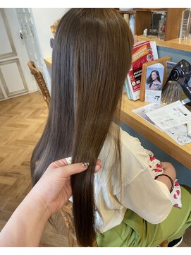 メルク ユニ(merc.uni) ワンブリーチで透明感グレージュ似合わせカット