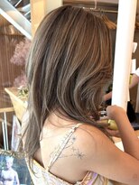 ビュートリアム 鎌倉小町(BEAUTRIUM) 柔らかく立体感のあるハイライト×ミディアムレイヤー