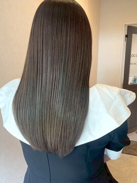 ロッカヘアエジェ(ROCCA hair eje.) 暗めカラー透けツヤストレートロング
