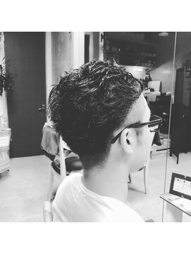 サロン ド ラート(salon de L'art) 【L'art】トラッドスタイル