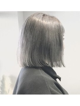 アール(ar) ＊Silver Gray Bobミディ＊