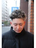 スパイラルパーマ×ホワイトメッシュ