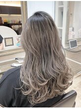 リッシュ ユーカリが丘店(Lish) ベージュグラデーション