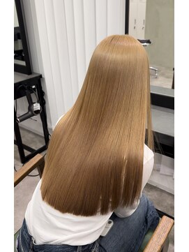 モニカ 原宿店(MONIQA) つやんつやんベージュ